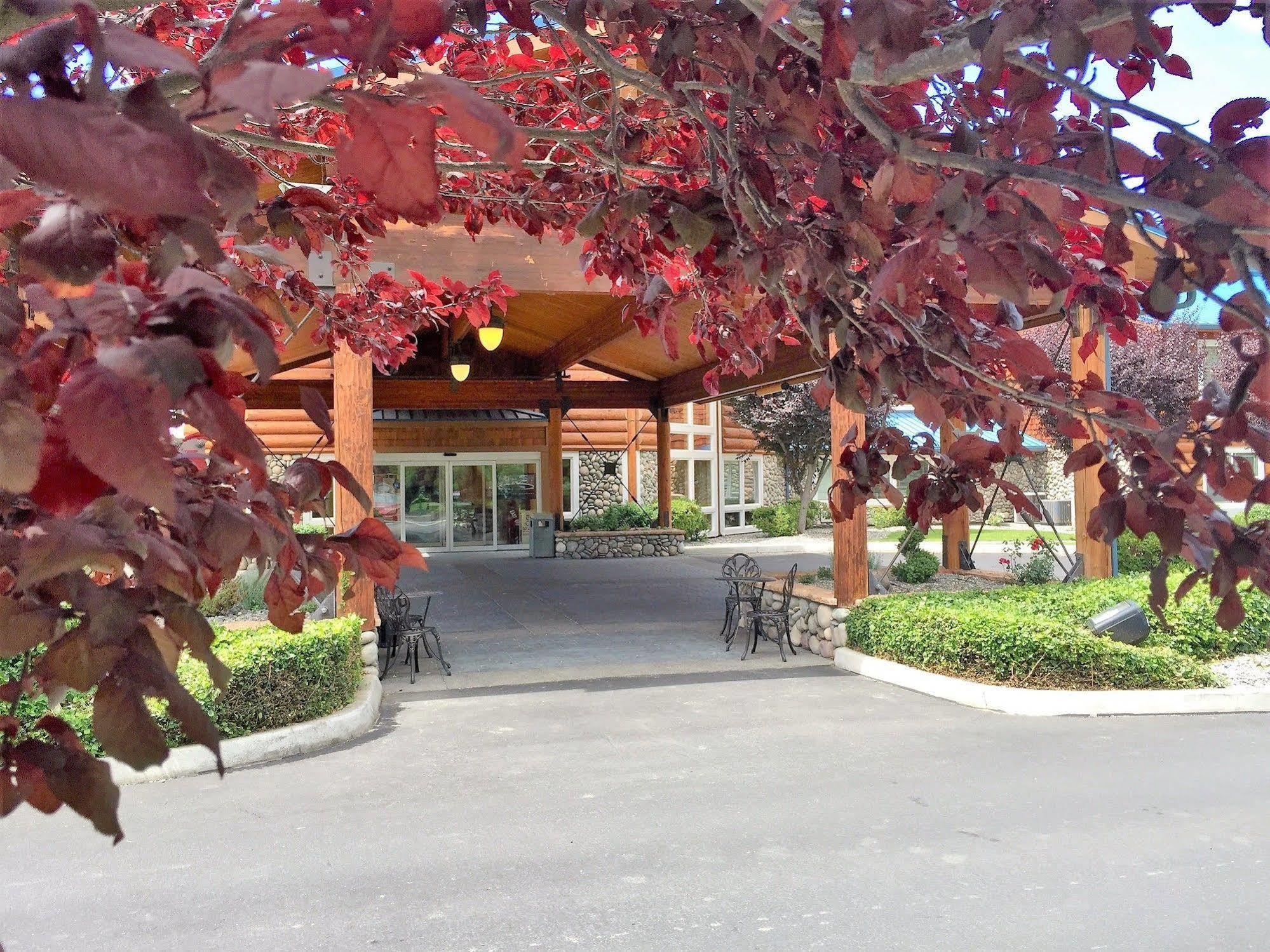 River Lodge And Cabins 보드맨 외부 사진