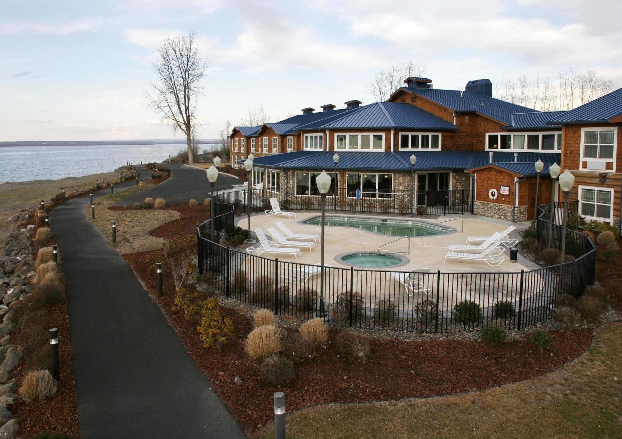 River Lodge And Cabins 보드맨 외부 사진