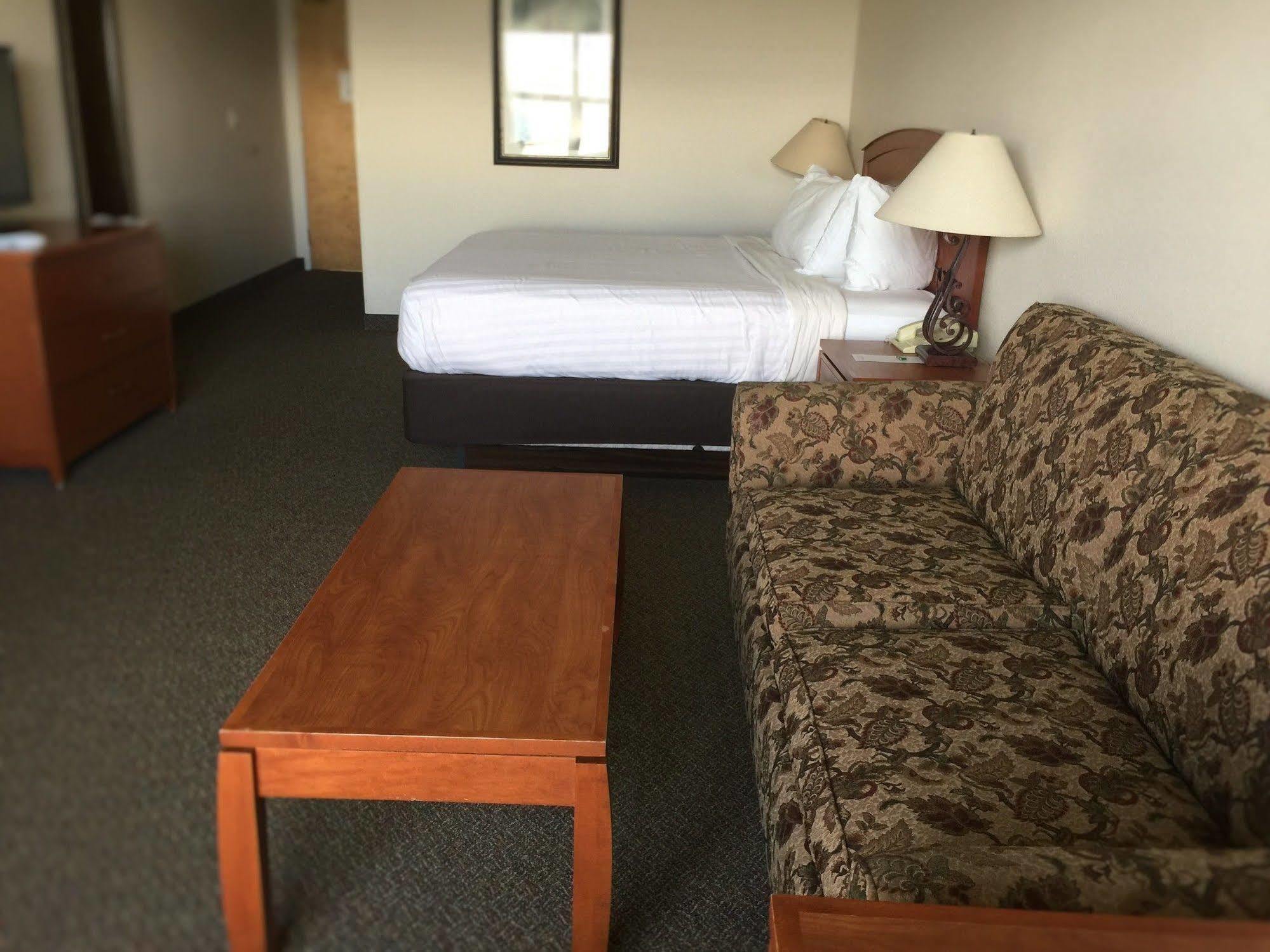 River Lodge And Cabins 보드맨 외부 사진