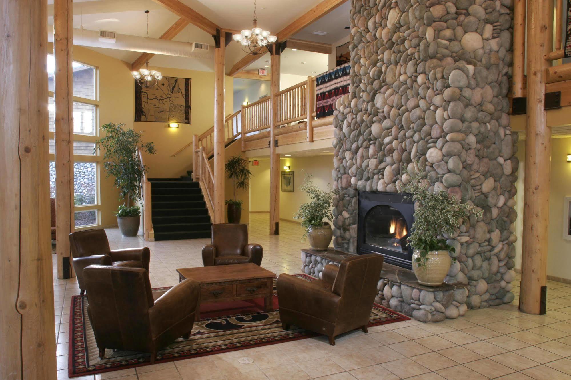 River Lodge And Cabins 보드맨 내부 사진